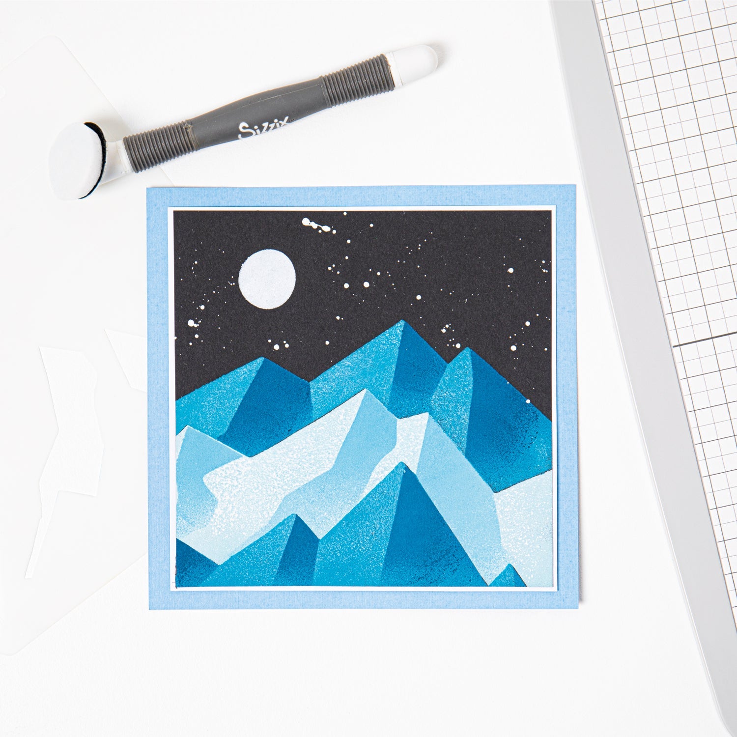 Sizzix Mountain Scene Layered Stencils 666272 night sky