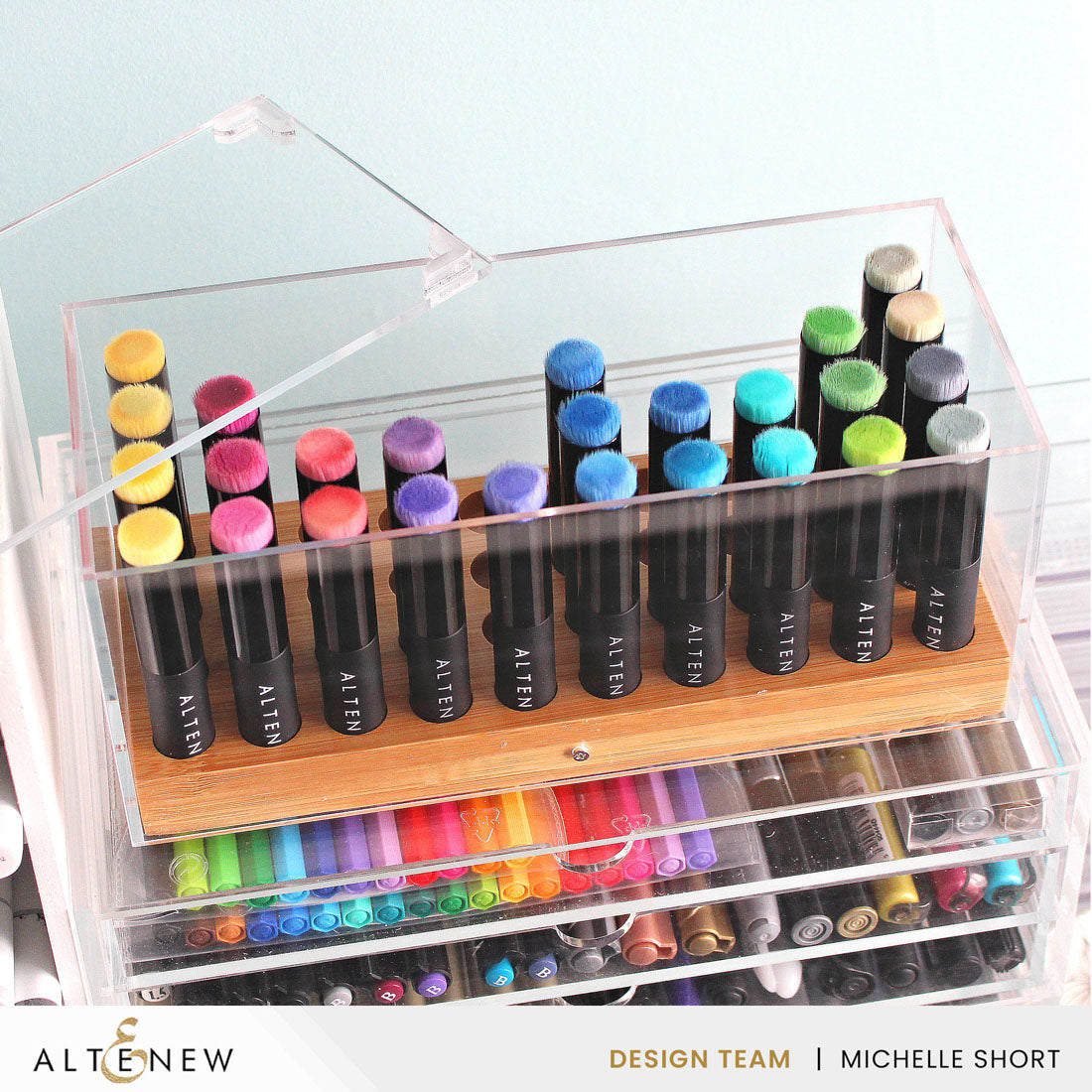 Altenew Crafter's Showcase Mini Blending Brush Storage Container alt10741 storage options