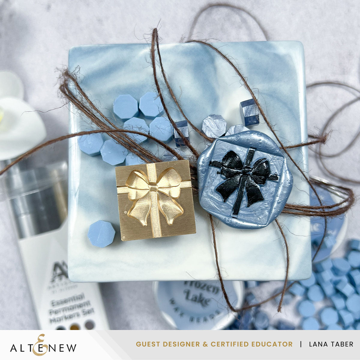 Altenew Essential Permanent Markers alt10357 presents