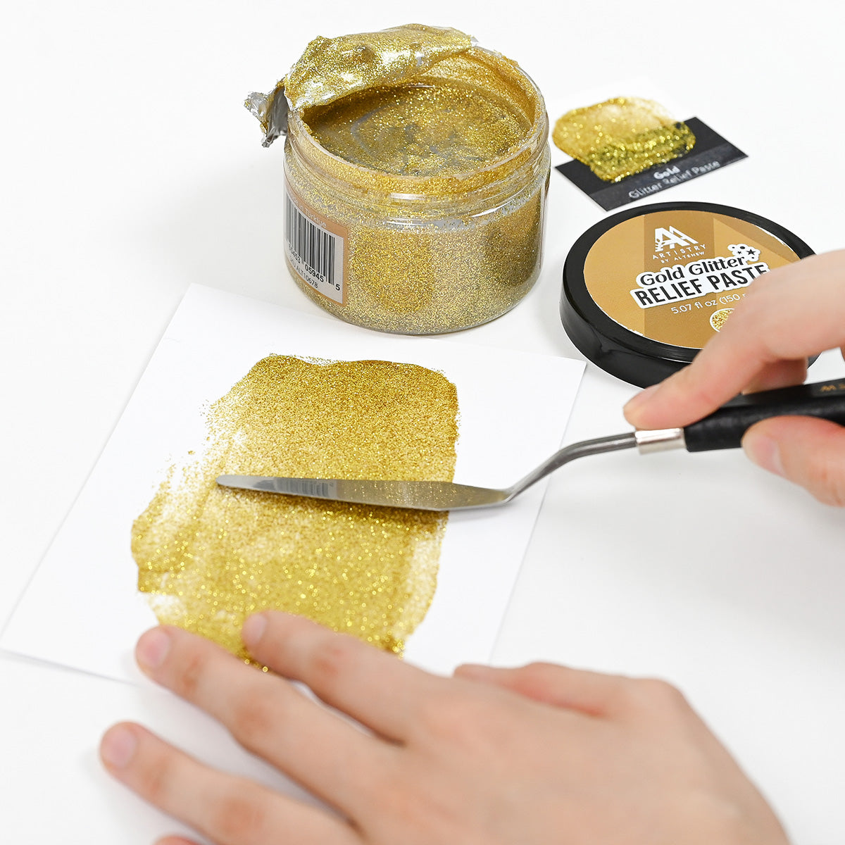 Altenew Gold Glitter Relief Paste alt10678 application