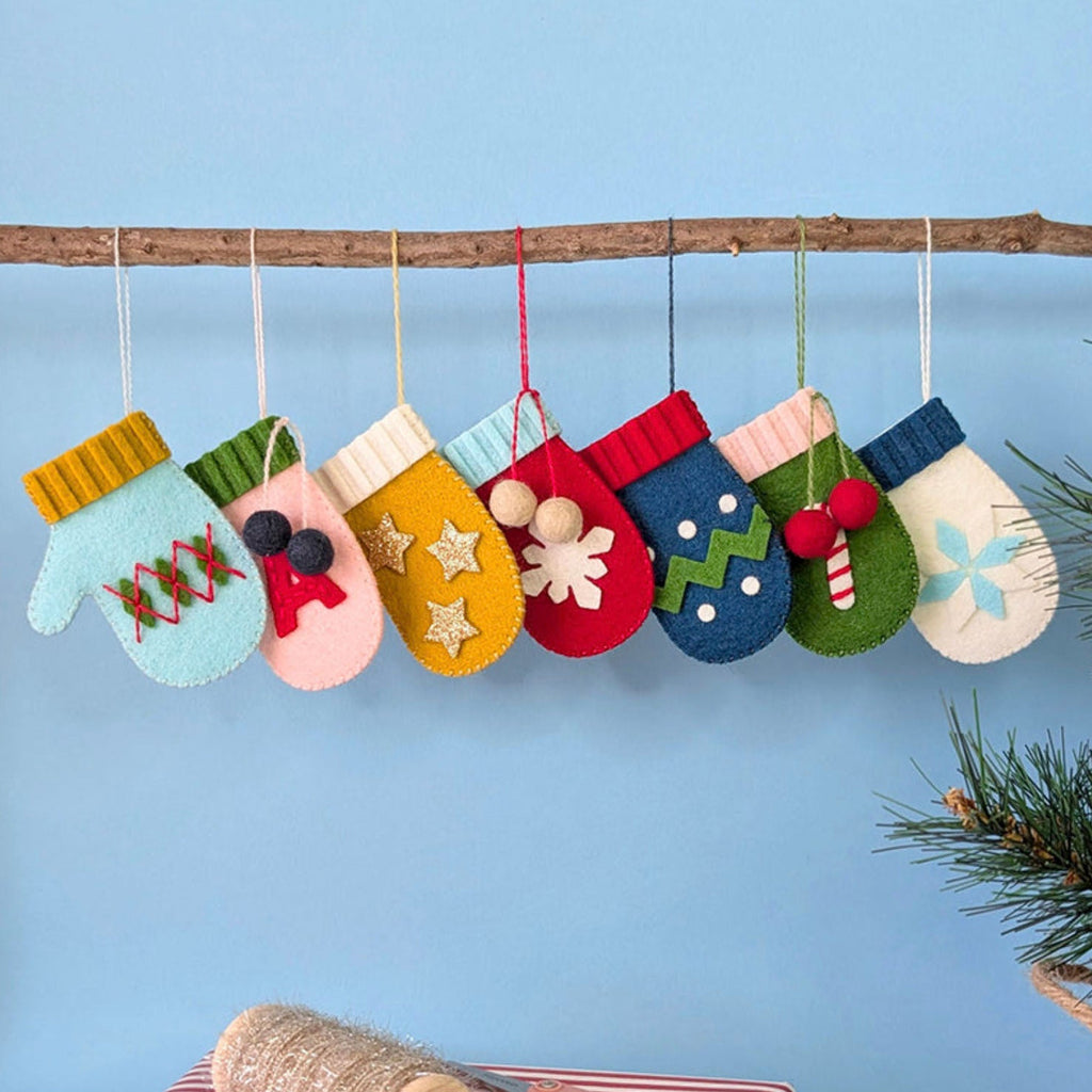 Benzie Design Mini Mittens Deep Etch Dies tded05 hanging colorful winter