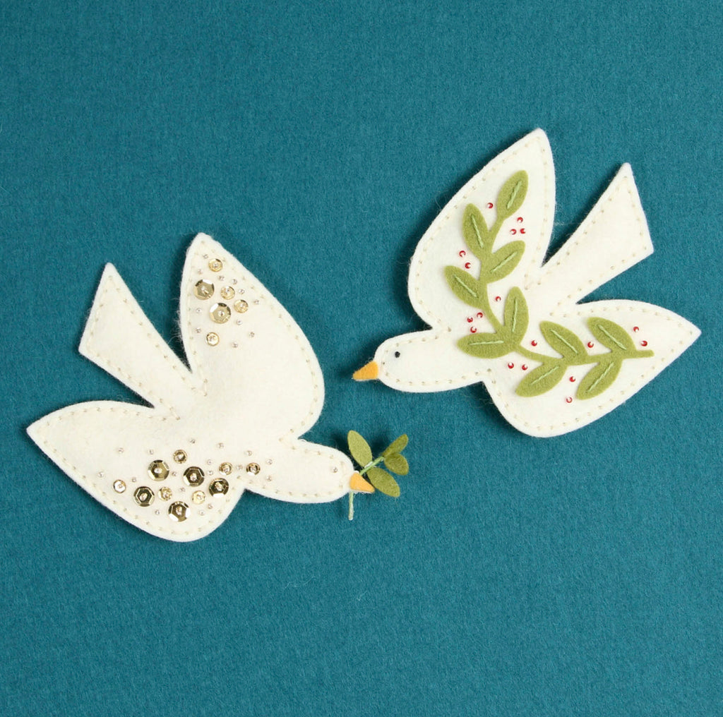 Benzie Design Stitchable Peace Dove Deep Etch Dies tded056 white felt birds sequins