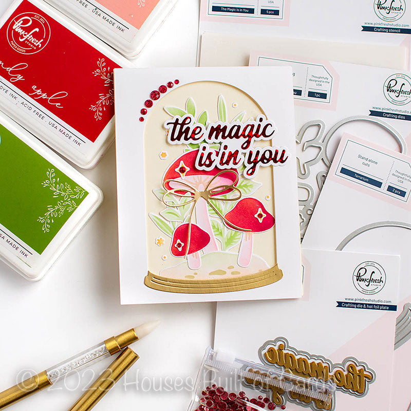 PinkFresh Studio The Magic Is In You Die 190423 Terrarium Window Card | color-code:ALT01