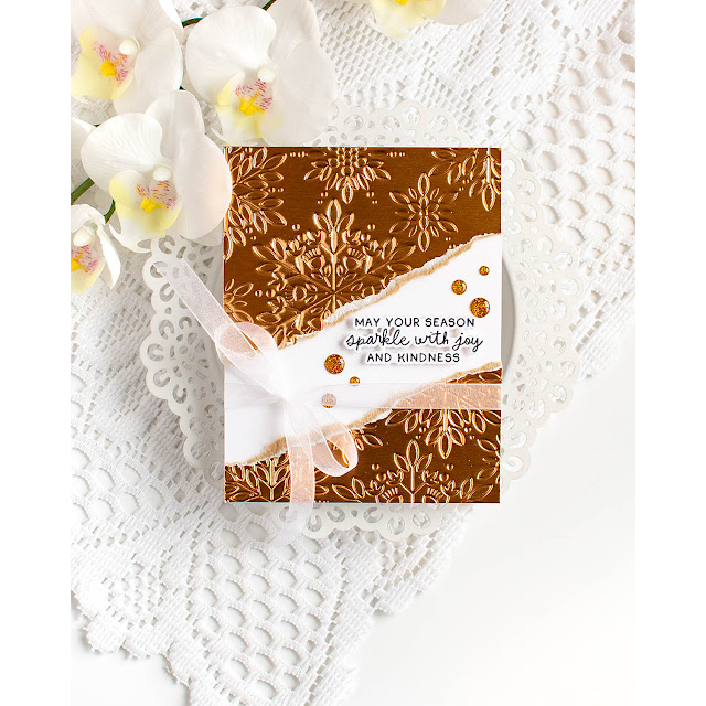 Simon Says Stamp Embossing Folder and Cutting Die Dazzle Snowflakes sfd570 DieCember Christmas Card | color-code:ALT08