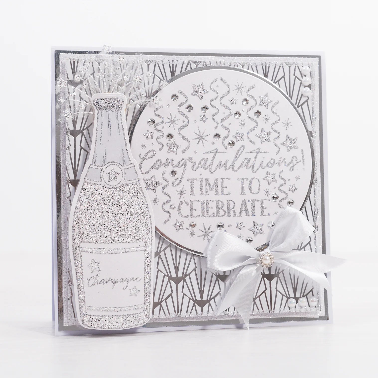 Chloe's Creative Cards Celebrate Circle Clear Stamp c-stamp-celecir champagne