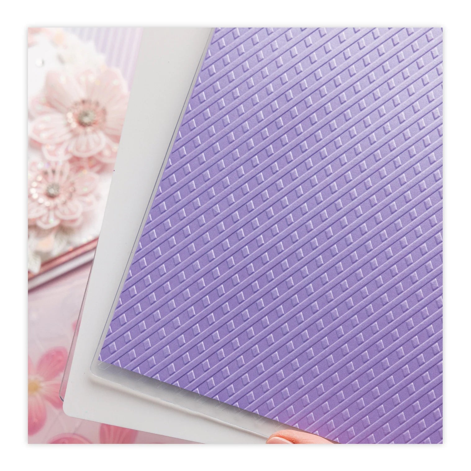 Chloe’s Creative Cards Trellis Background 2D Embossing Folder c-8emb-trell pattern