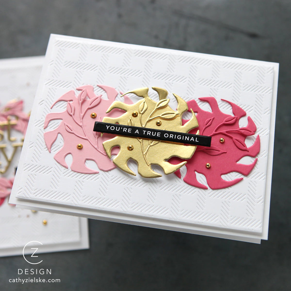 Simon Says Stamp Classic Leaf Ring Wafer Dies s1087 DieCember Friend Card | color-code:ALT02