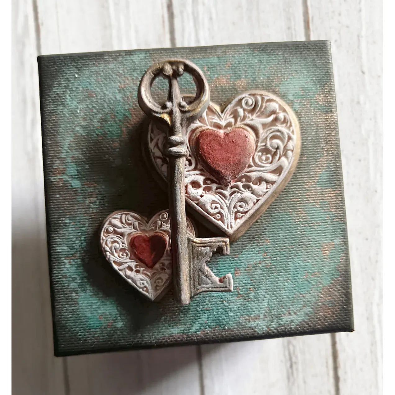 Cosmic Shimmer Locks and Key Silicone Mould ce0084-cs heart