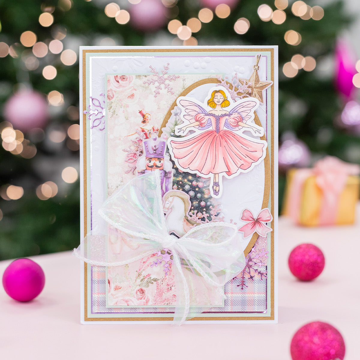 Crafter's Companion A Christmas Dream Glitter Glue 3 Pack ss-acd-glglu3 Card Sample