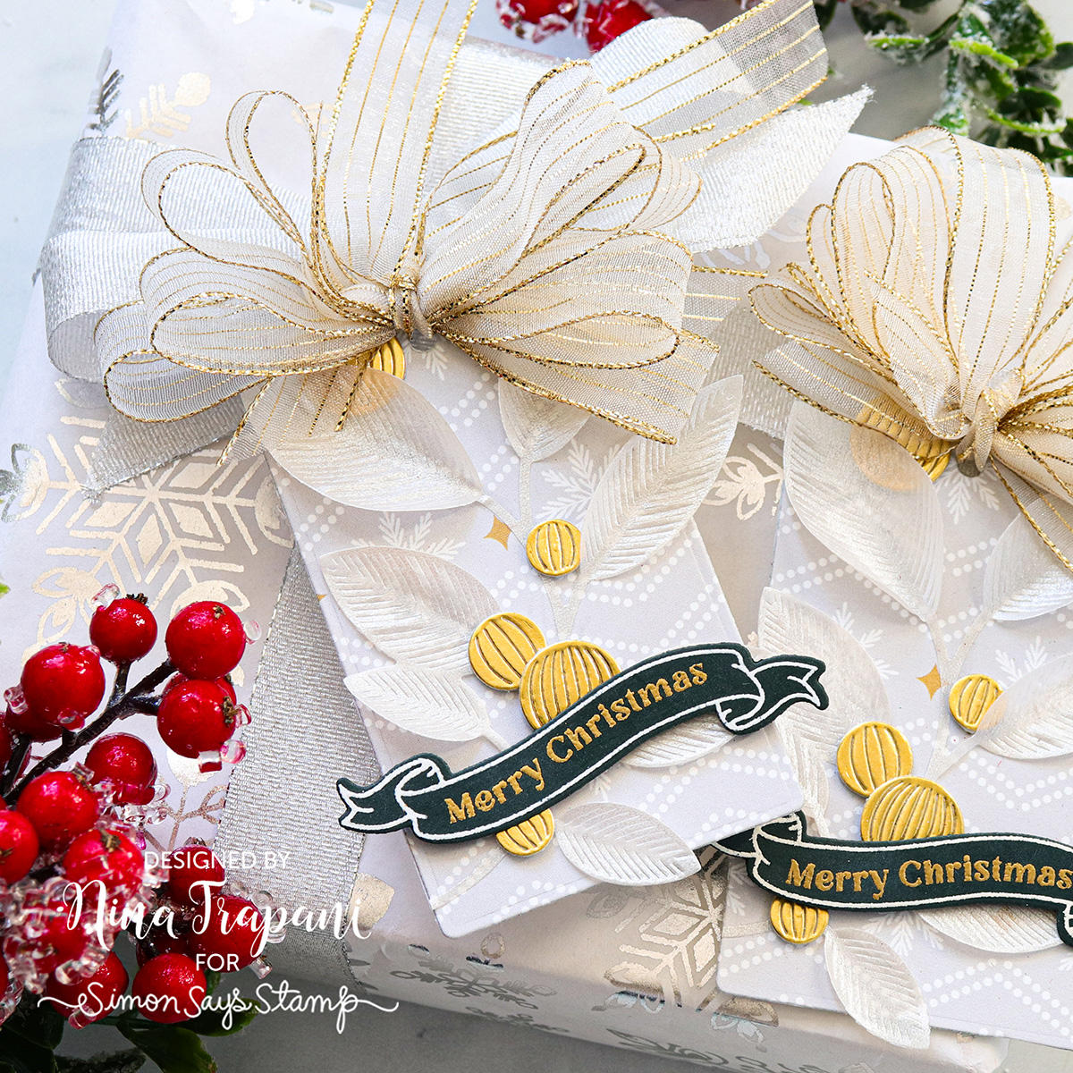 Simon Says Stamp Whirl Holly Wafer Die s952 Festive Fun Christmas Tags | color-code:ALT02
