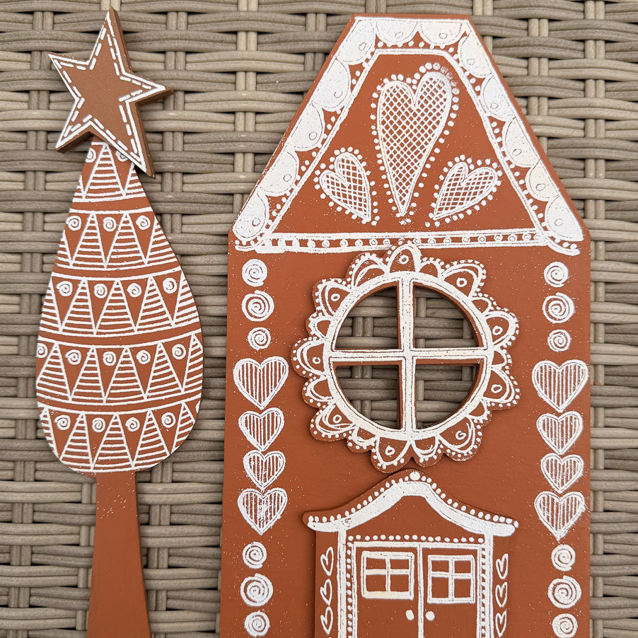 Dyan Reaveley Dylusions Deck The Tree Cling Stamp and Village Cut Out Tree Artboard Set dyr10057 house