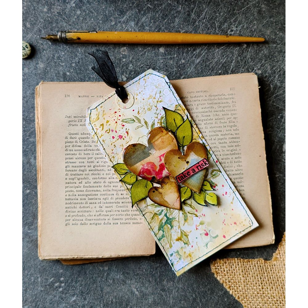 Dyan Reaveley Dylusions Longer The Leaf Cling Stamps dyr10020 hearts | color-code:ALT01