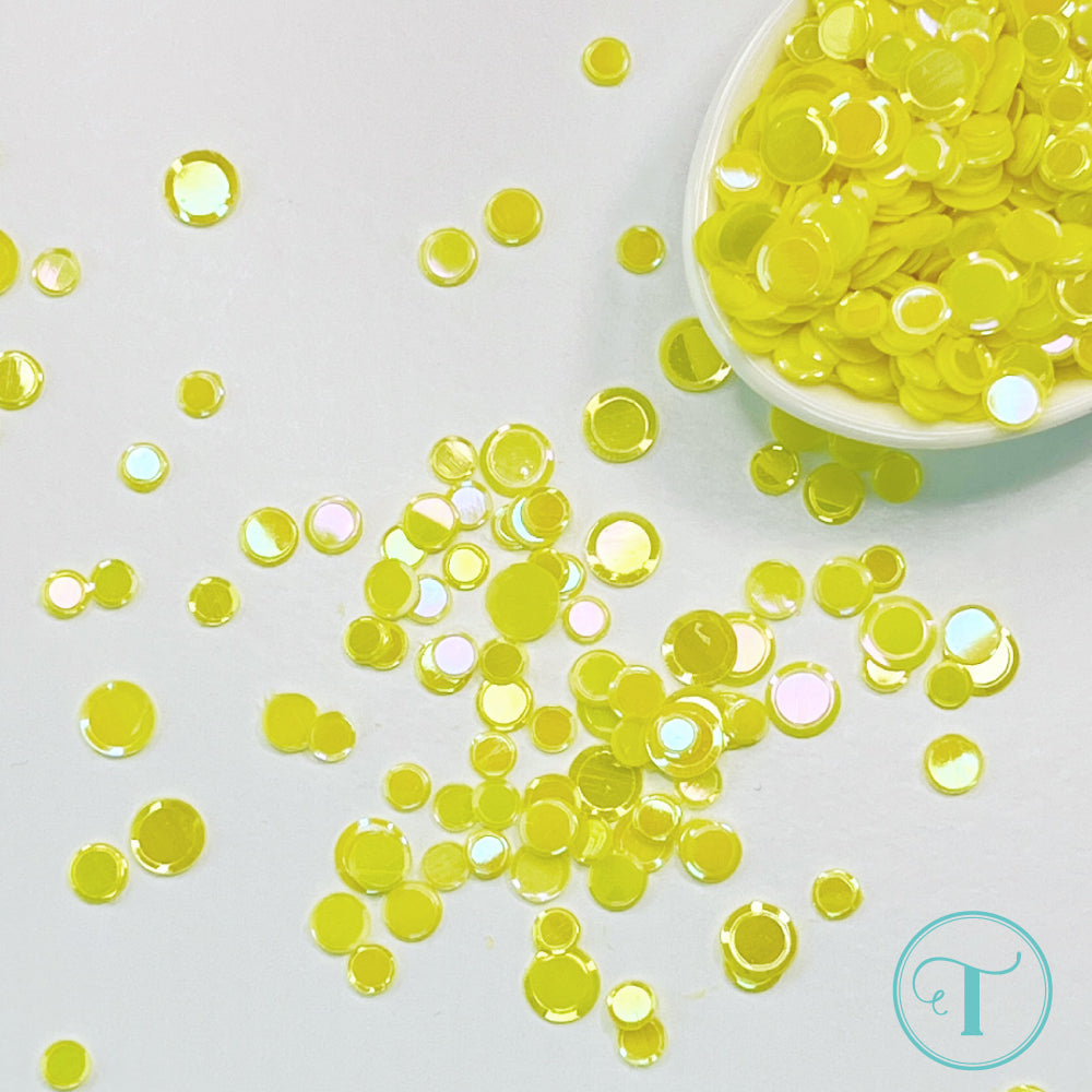 Trinity Stamps Daffodil Opaque Shine Confetti emb-0036 close up