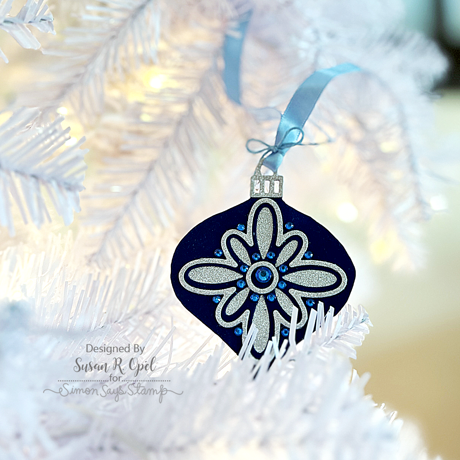 Simon Says Stamp Elegant Ornament Wafer Dies 1000sd Diecember Christmas Ornament
