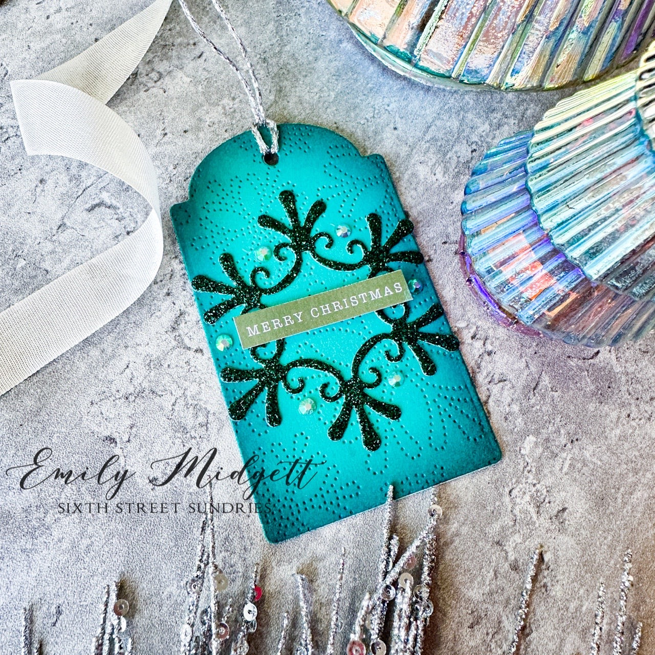 Simon Says Stamp Fretwork Snowflake Wafer Dies s914 Diecember Christmas Tag | color-code:ALT06