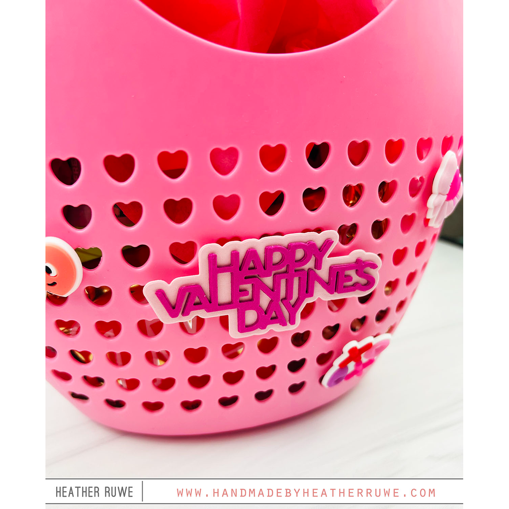 Simon Says Stamp! RESERVE Simon Says Stamp SIMPLE VALENTINE'S DAY Wafer Dies sssd112737 Hugs Gift Baskets | color-code:ALT03