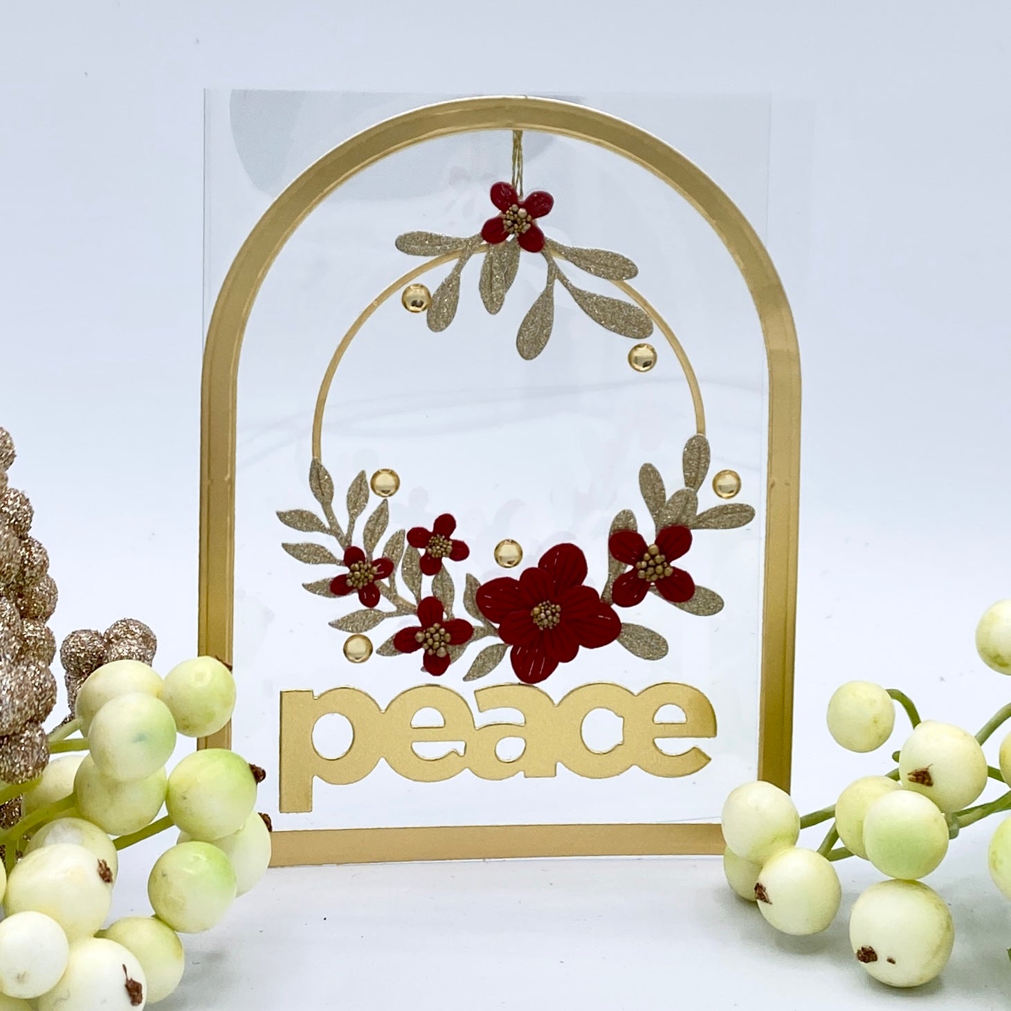 Simon Says Stamp Hanging Leaf Ring Wafer Dies s946 DieCember Christmas Card | color-code:ALT03