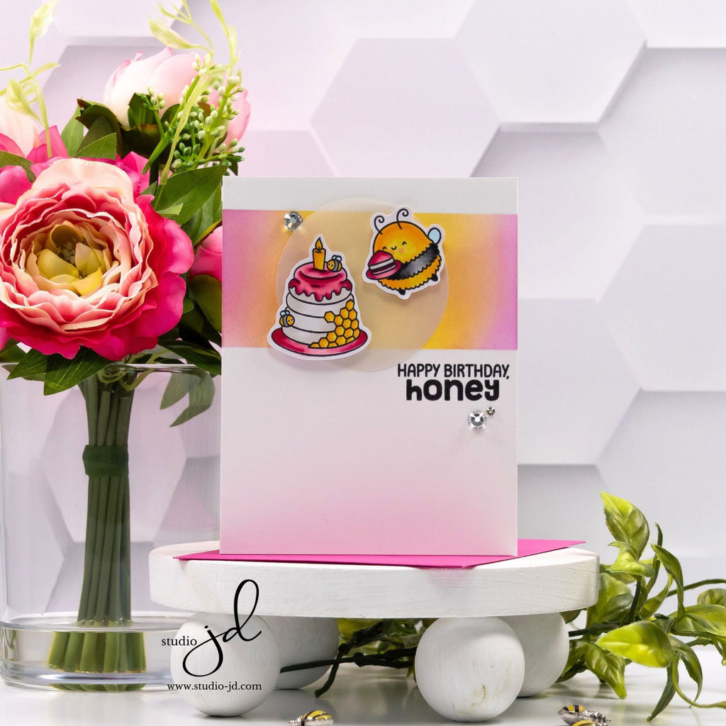 Simon Says Stamp Happy Bee Day Wafer Dies 1290sdc Birthday Card | color-code:ALT04