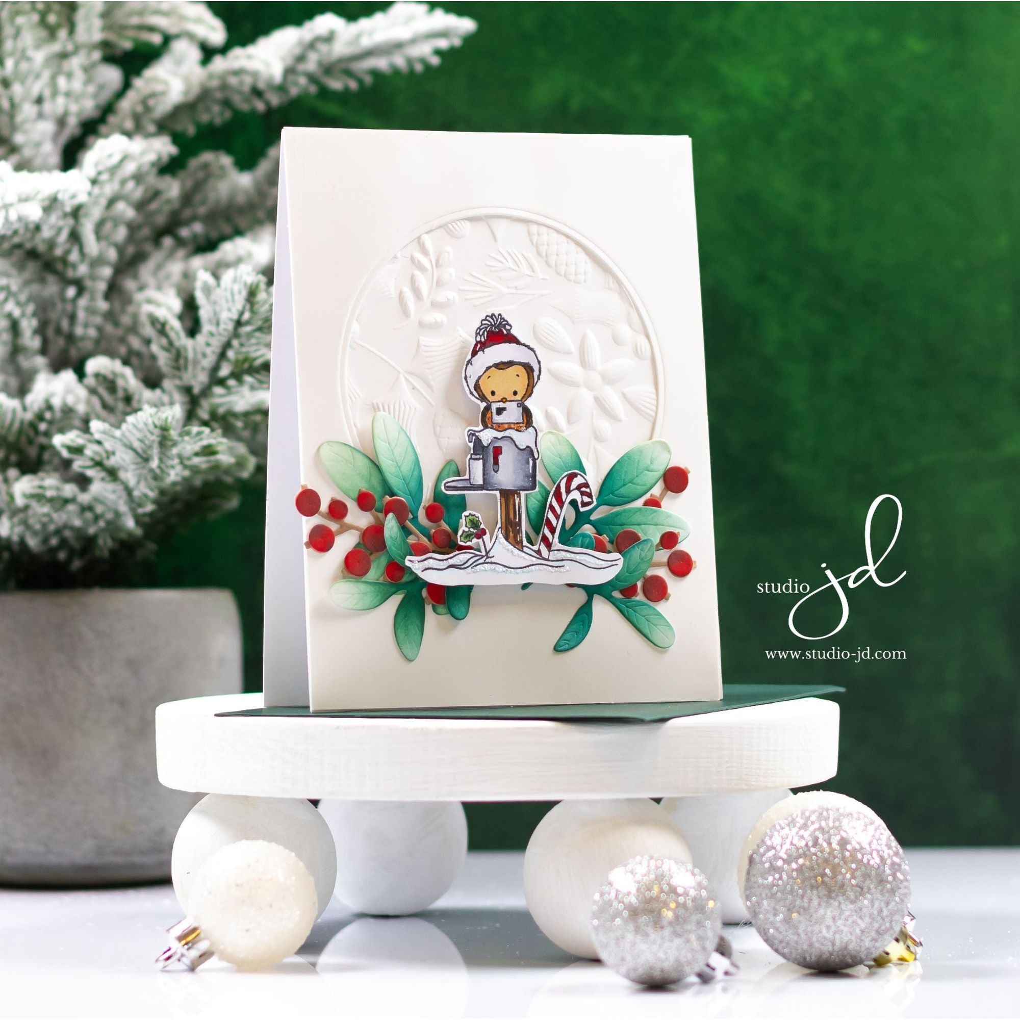 Simon Says Stamp Jolly Christmas Wafer Dies 1227sdc Festive Fun Christmas Card | color-code:ALT03