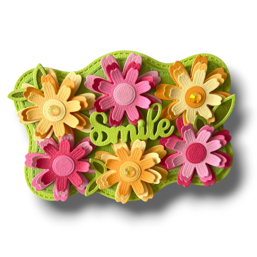 Lisa Horton Crafts Wavy Frames Die Set lhccd347 smile