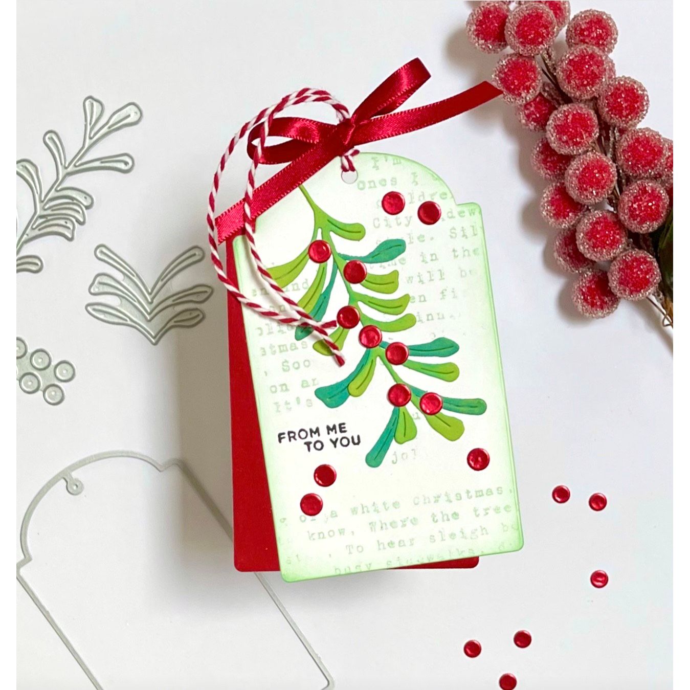 Simon Says Stamp Magical Mistletoe Wafer Dies s1063 And Everything Nice Christmas Tag | color-code:ALT02