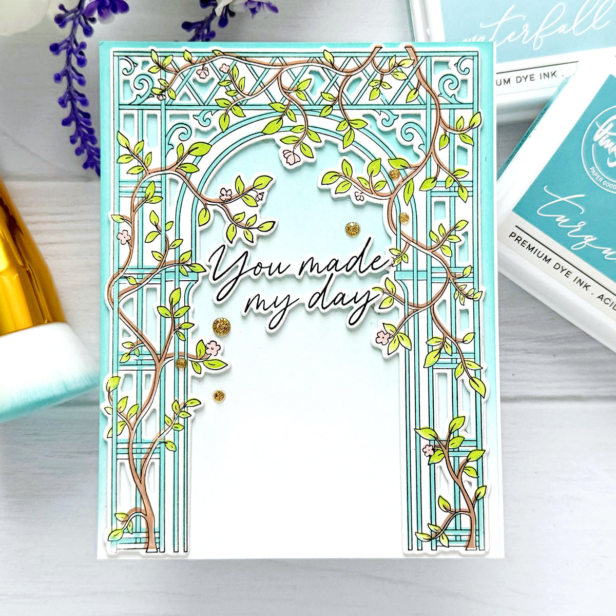 Pinkfresh Studio Blooming Arch Stencils 257824 You Made My Day Card | color-code:ALT03