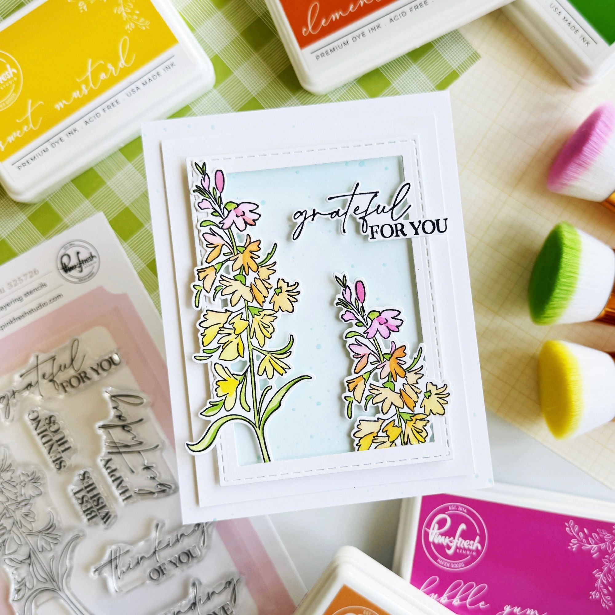 Pinkfresh Studio Cardinal Kiss Dies 325626 Grateful For You Card