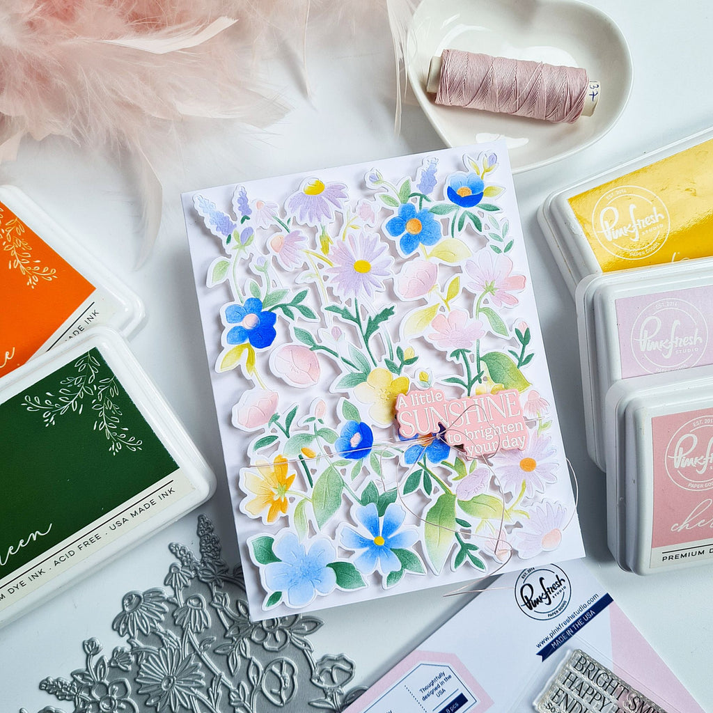 Pinkfresh Studio Sunshine And Smiles Dies 278425 A Little Sunshine To Brighten Your Day Card