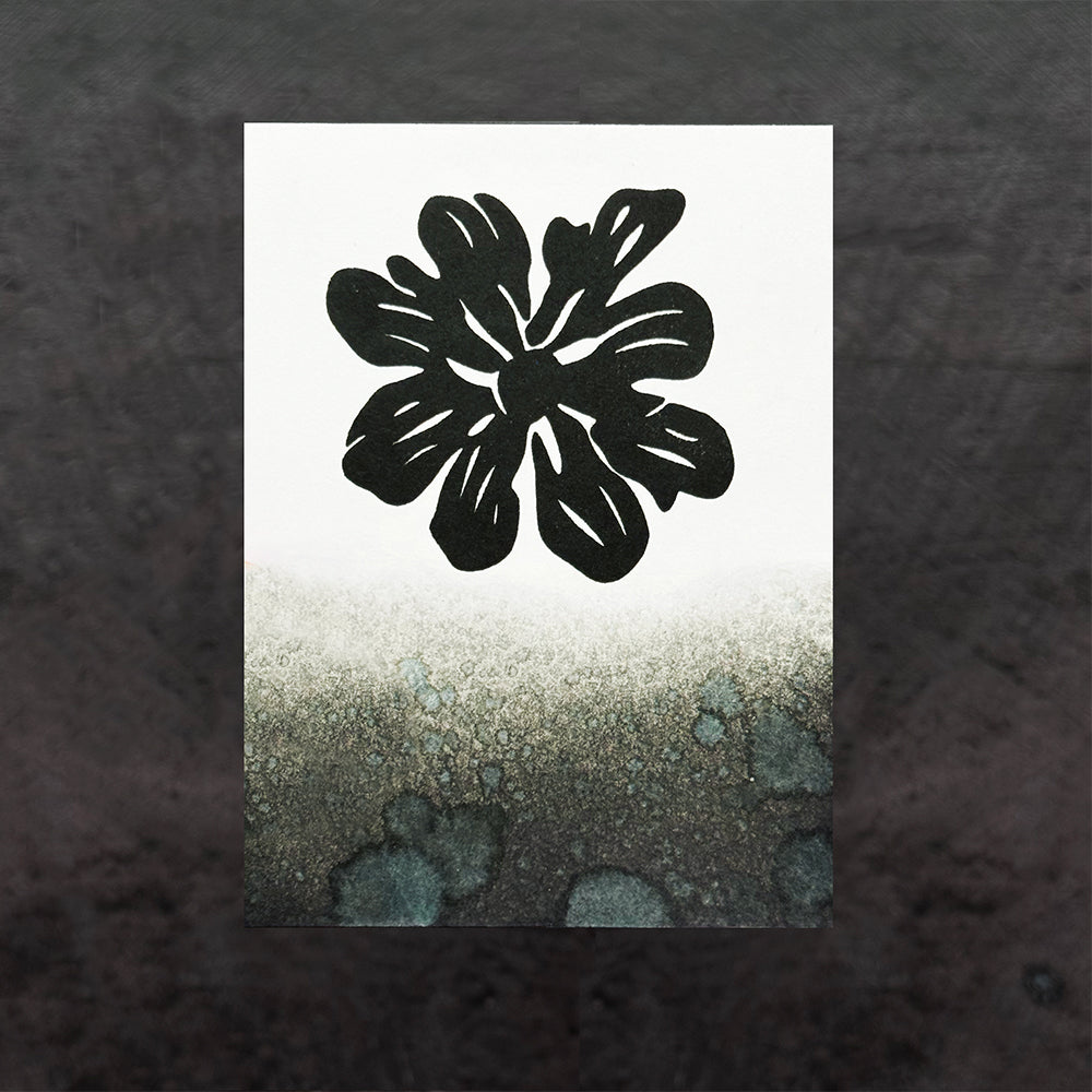 Ranger Simon Hurley Black Widow Stellar Ink Pad And Reinker Bundle Swatch
