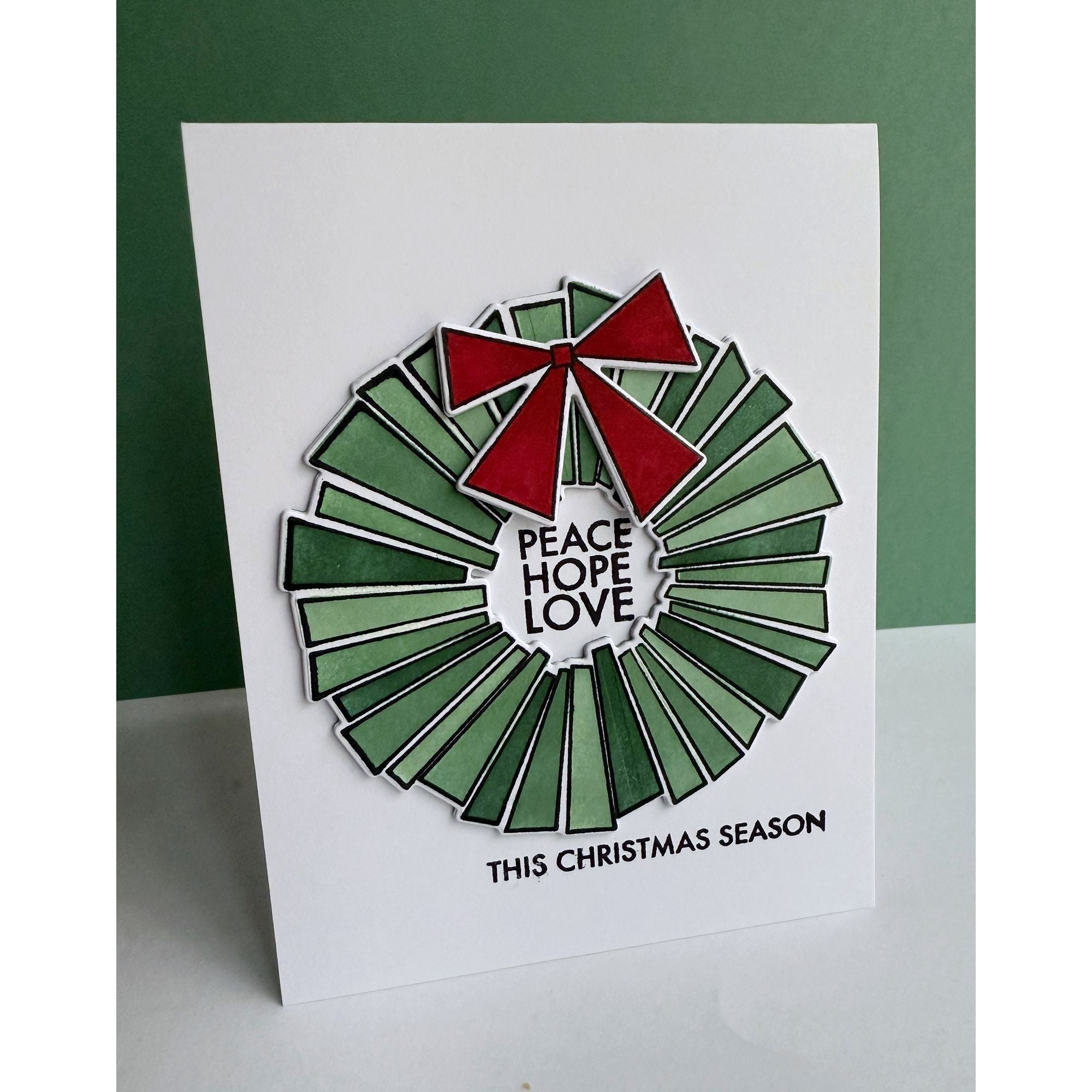 Simon Says Clear Stamps Retro Wreath 2298msc Christmas Card | color-code:ALT03