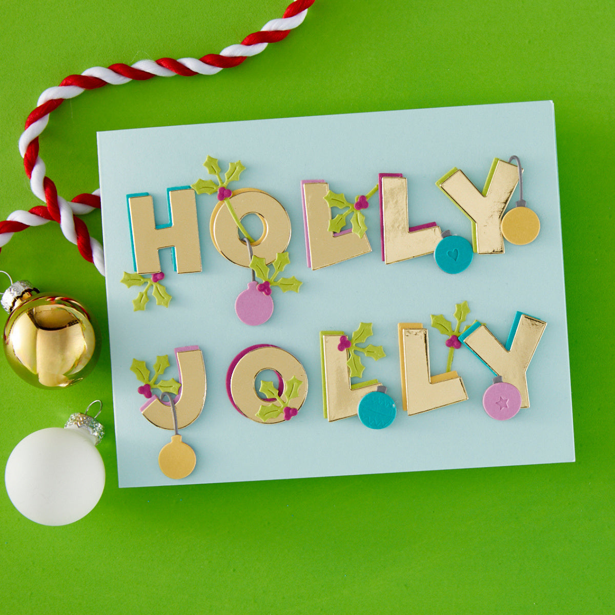 Spellbinders Say Cheese Classic Mouse Christmas Wreath, Alphabet and Steamboat Die Bundle holly