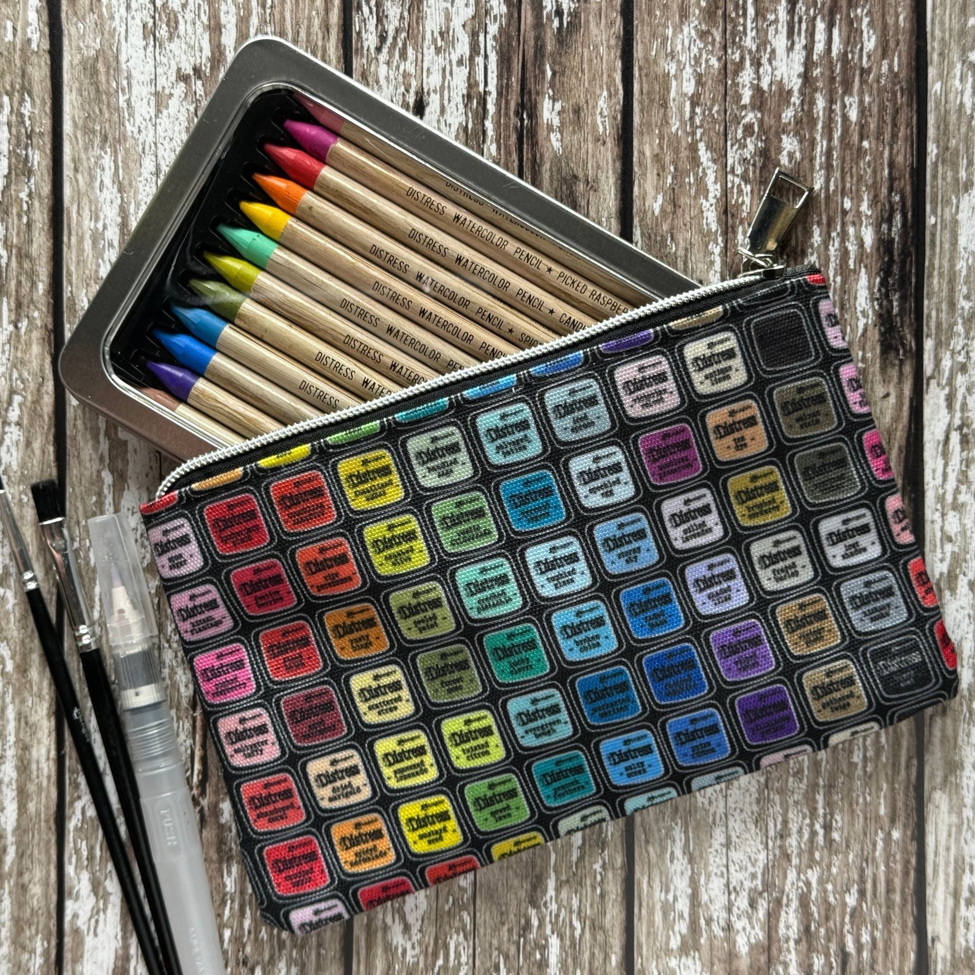 Tim Holtz Small 5 x 8 Distress Zipper Bag tda87007 Tim Staged Photo