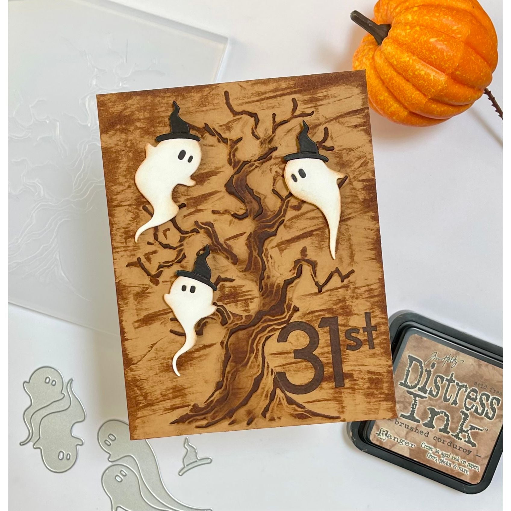 Simon Says Stamp Embossing Folder Twisted Tree sf636 Stamptember Barb Engler Ghostly Halloween Card