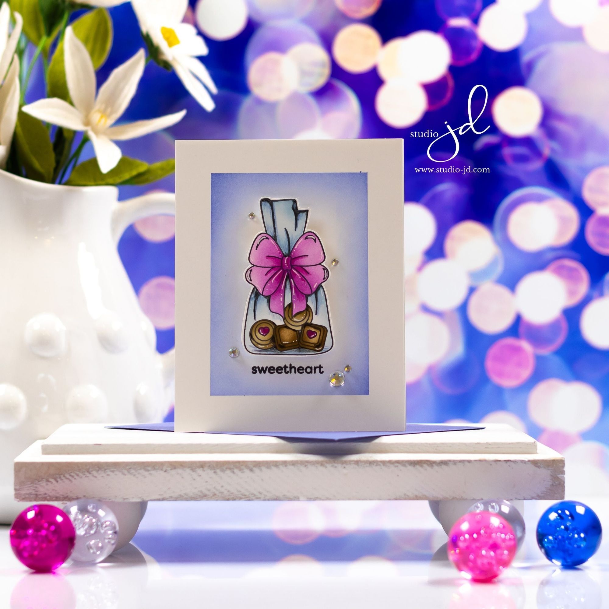 Simon Says Stamps Dies and Stencils Sweet Treats set914st To Be Loved Love Card | color-code:ALT05 Jean Doeringsfeld Treat Bag
