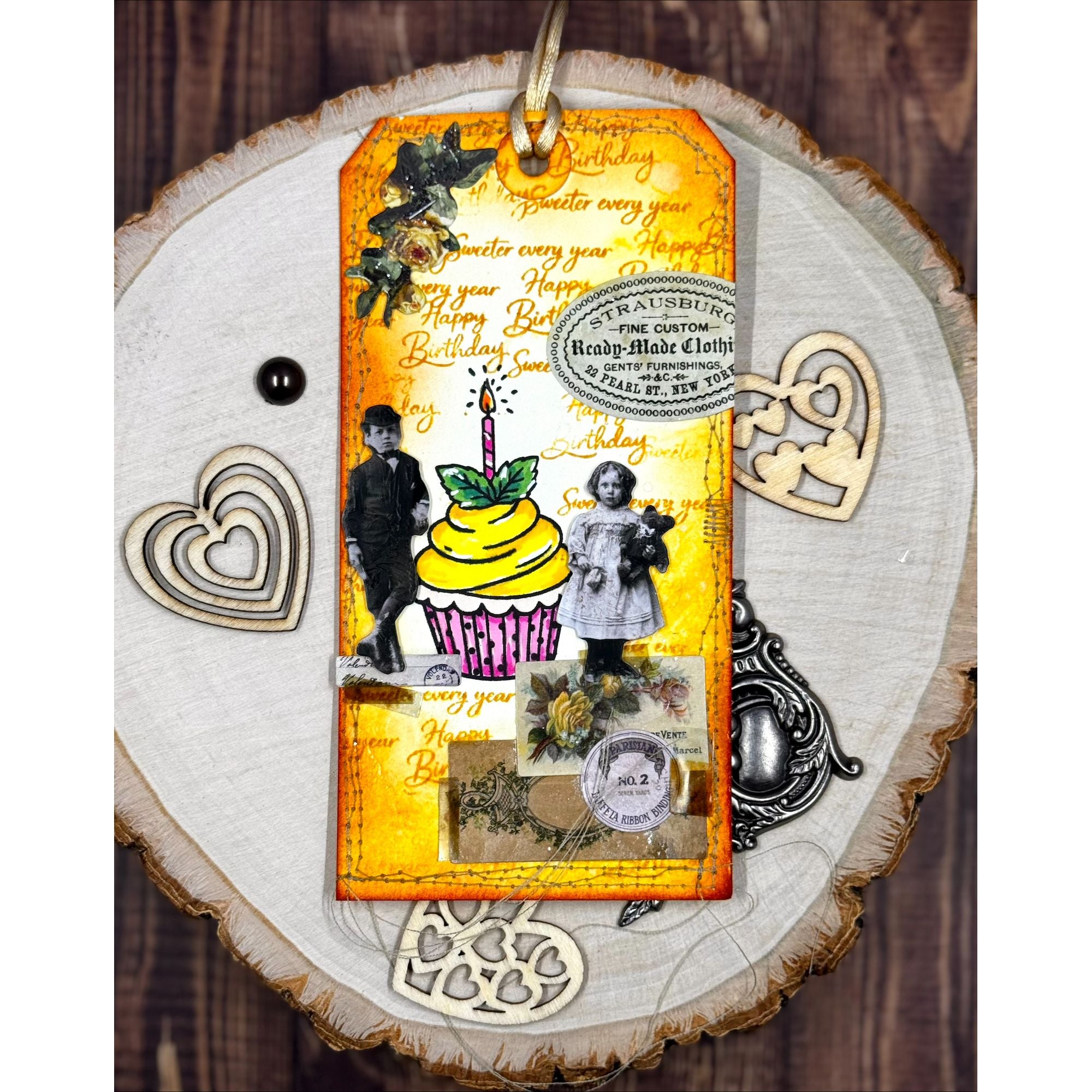 Simon Says Stamps and Dies Strike Up the Fun set1348su Stamptember Wendy Horsley Vintage Birthday Cupcake Tag