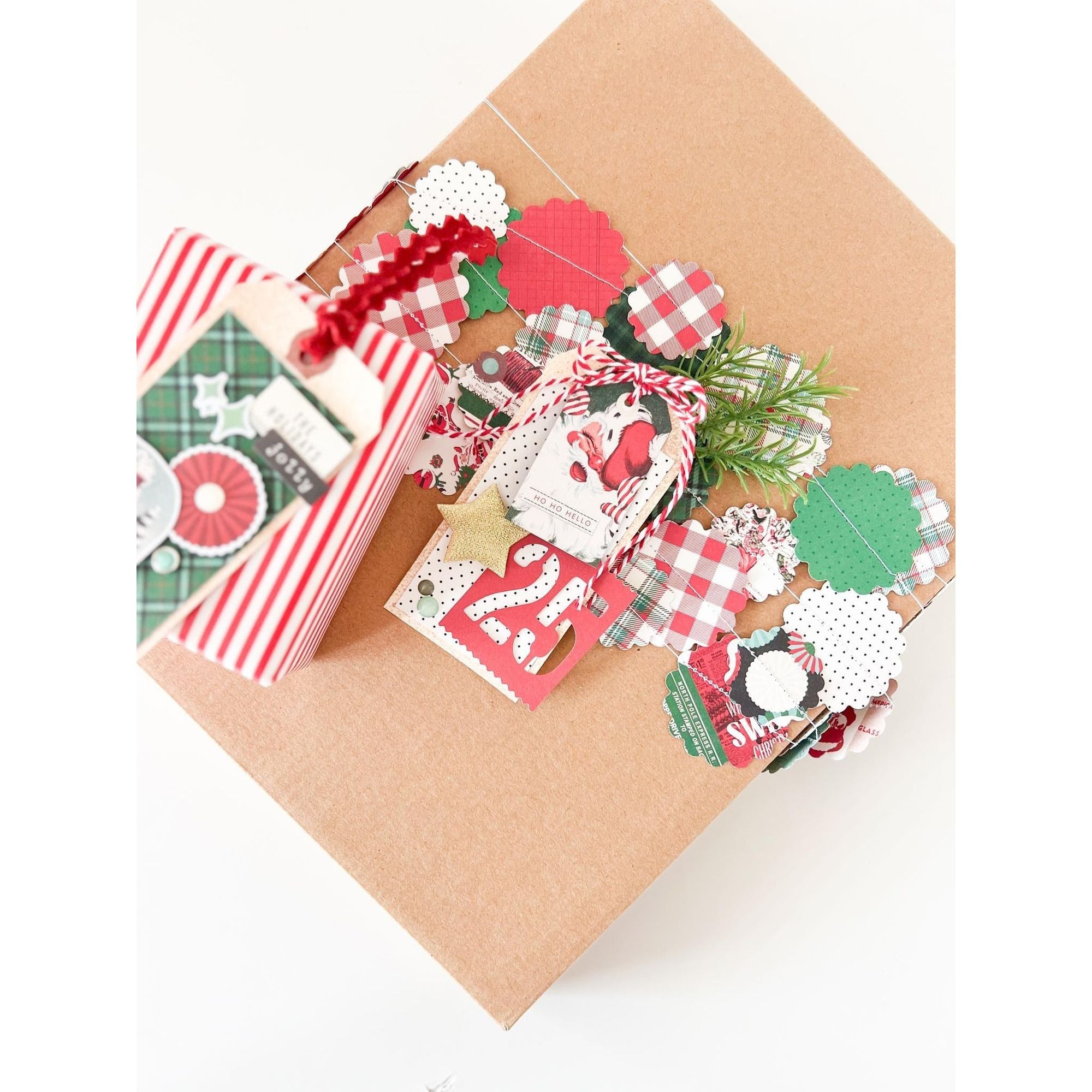 Simple Stories Vintage Holly Jolly Glossy Enamel Dots 23328 Christmas Garland