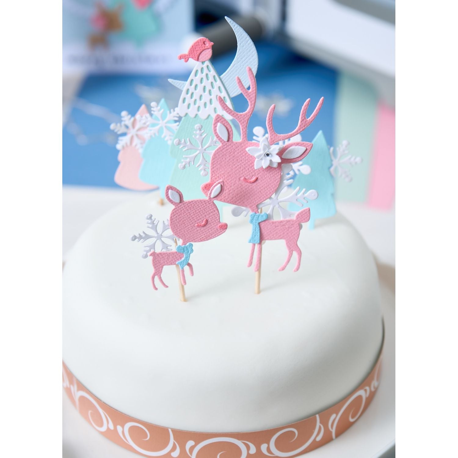 Sizzix Hello Deer Thinlits Die Set 667139 colored trees bird on tree moon snowflakes cake toppers