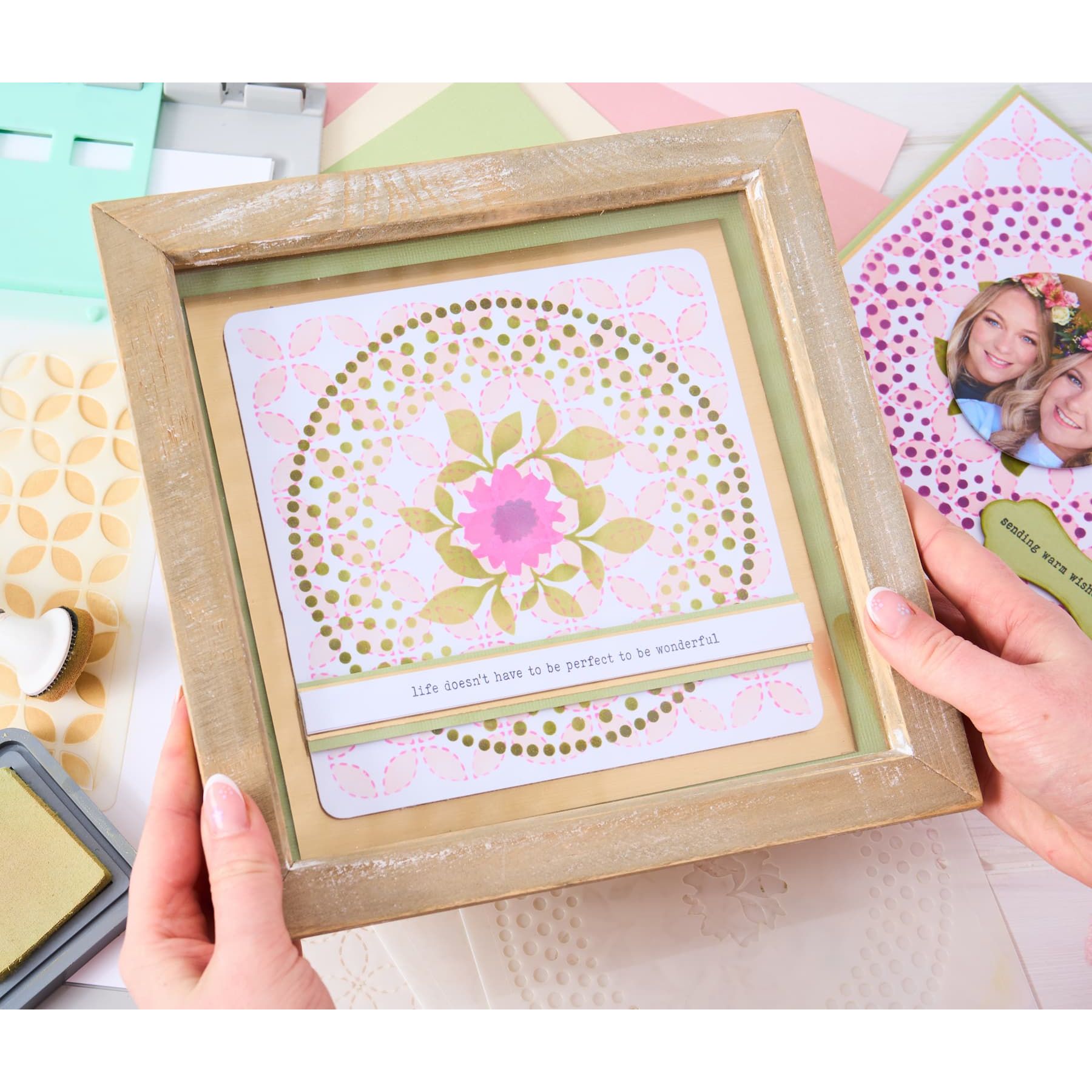 Sizzix Layered Stencils Plate and Pattern 666766  polka dots
