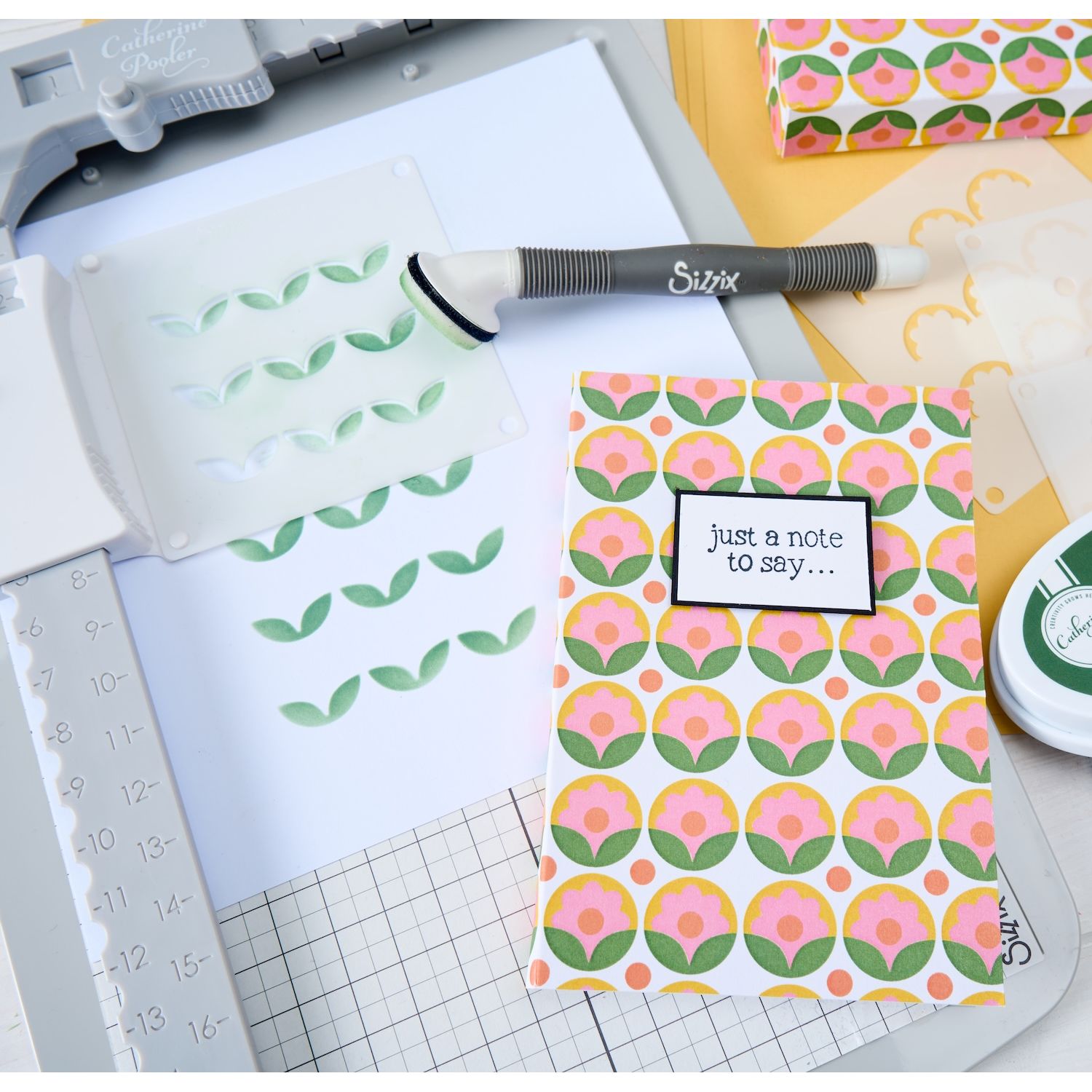 Sizzix Print and Pattern Daisy Mini Layered Stencils 667113 just a note