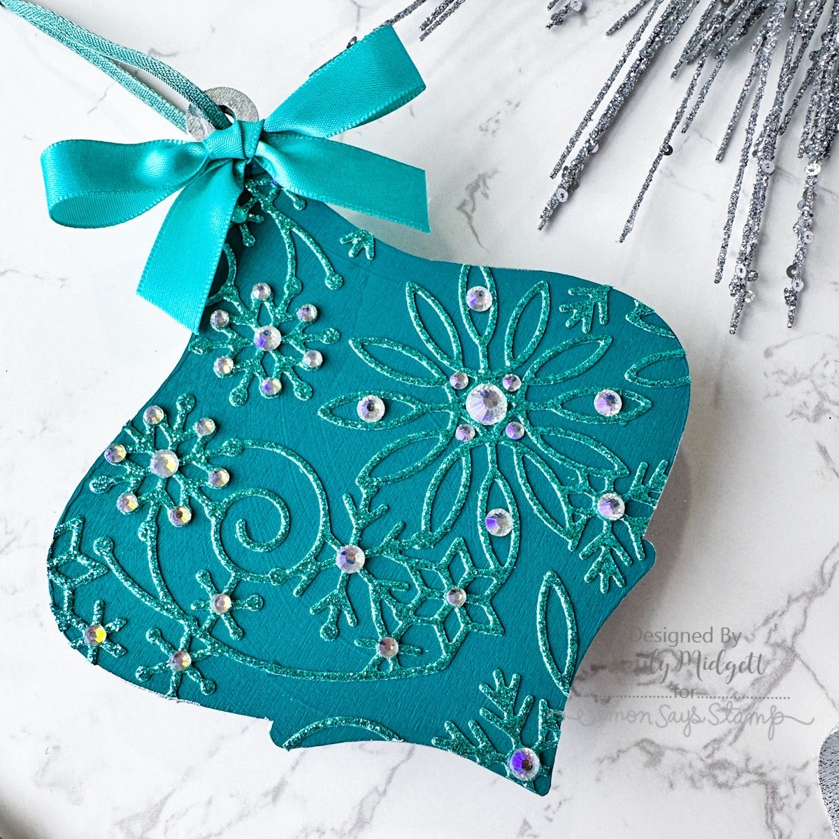 Simon Says Stamp Snowflake Swirl Wafer Die s948 DieCember Holiday Tag | color-code:ALT04