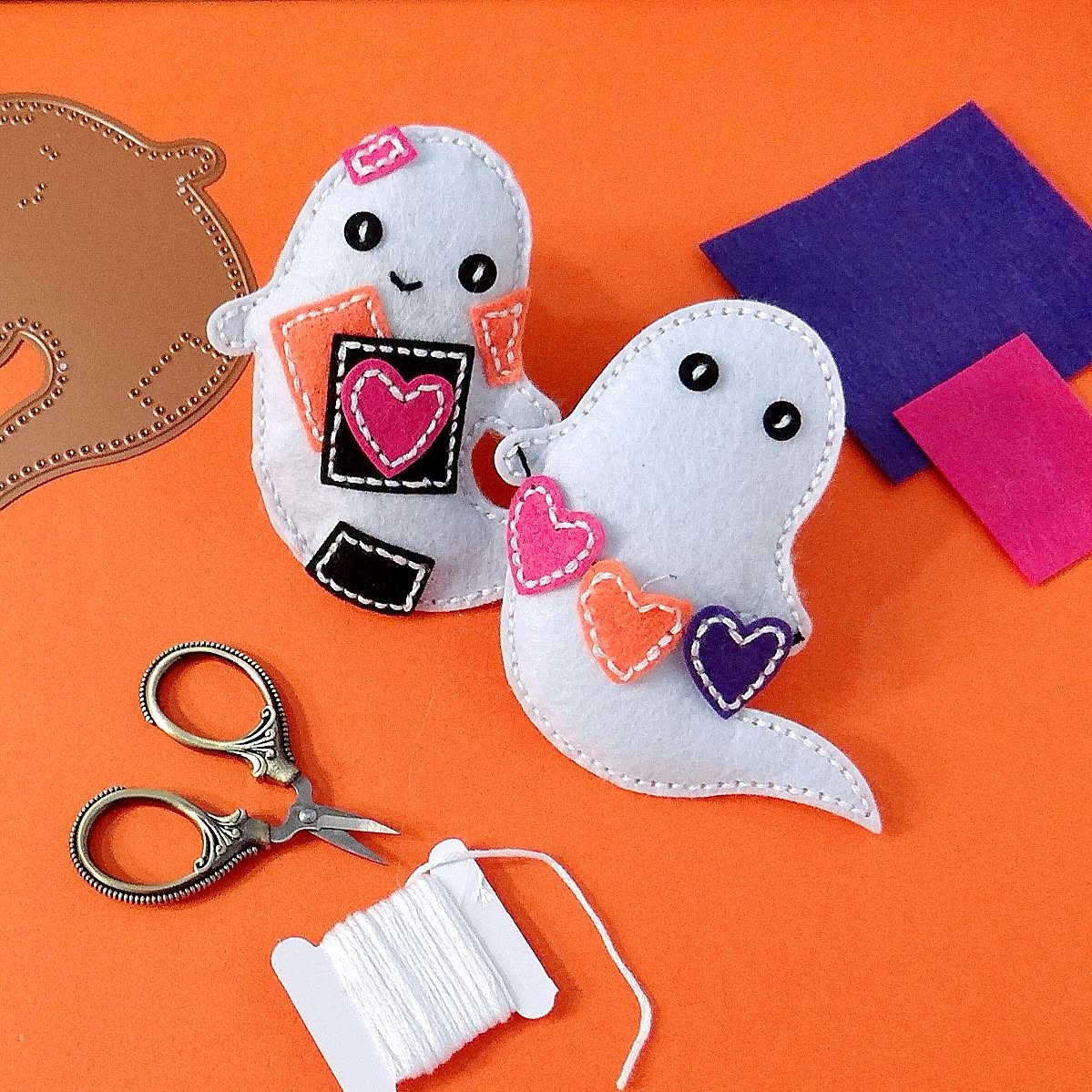 Spellbinders Felt Patchwork Boo Etched Dies s5-773 ghosts with hearts and squares 