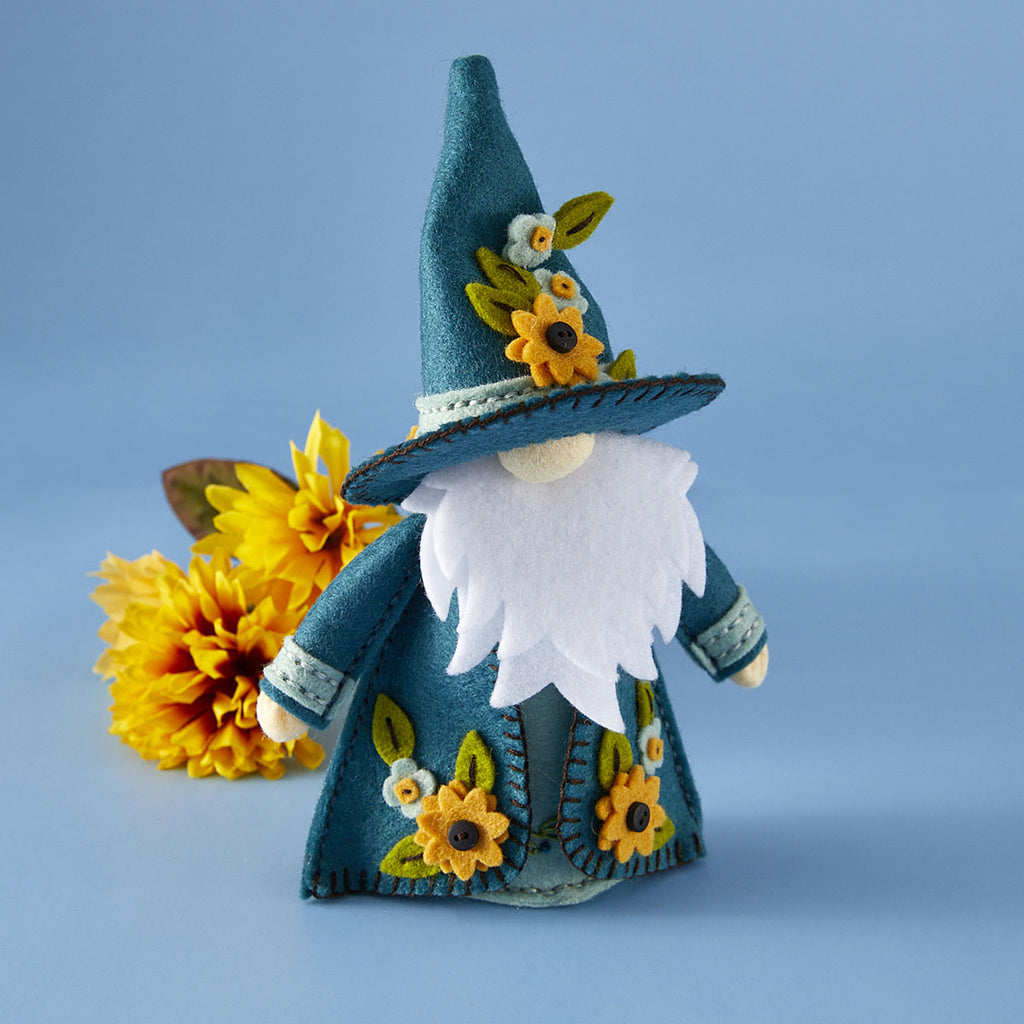 Spellbinders Fergus Etched Dies s7-278 fall gnome