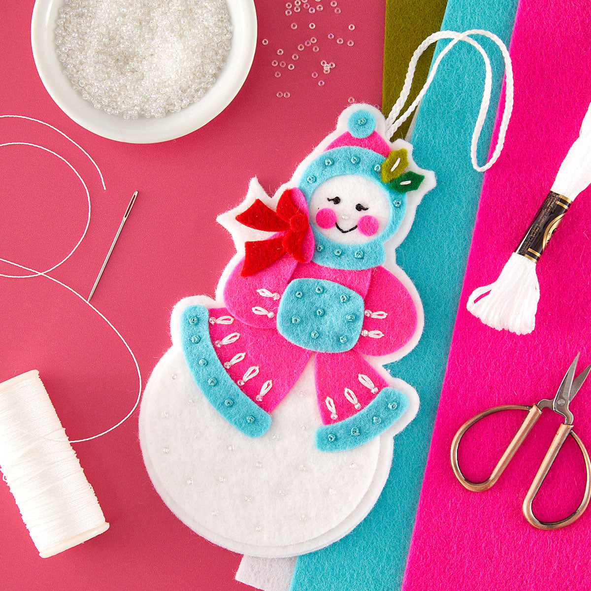 Spellbinders Festive Felt Christmas I Want It All Die Set bd-1159 snowlady felt ornament