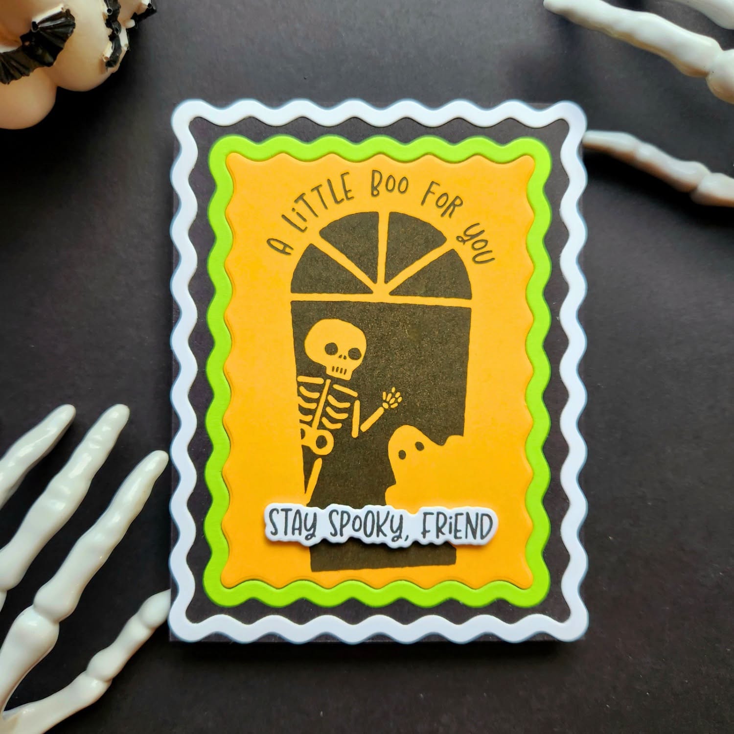 Spellbinders Ghoulish Greetings Press and Foil Plate and Die Set bp-384 skeleton and ghost in window stay spooky, friend card