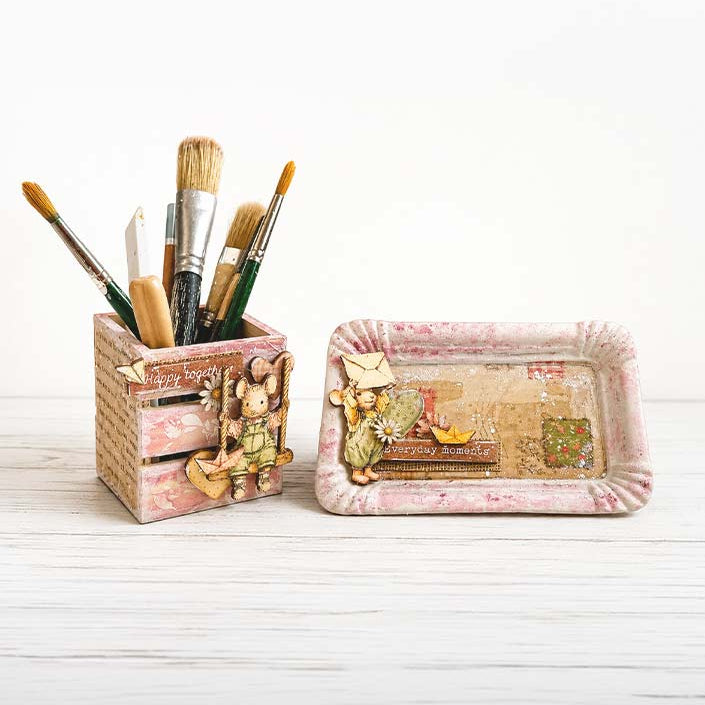 Stamperia Cozy Family Focus Points Junk Journal sbjks11 paper boat hearts mouse on swing plate and box