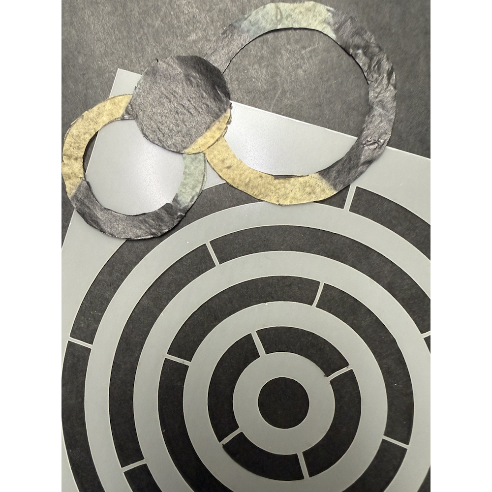 StencilGirl Concentric Circles Stencil sa1050 gold and black ring