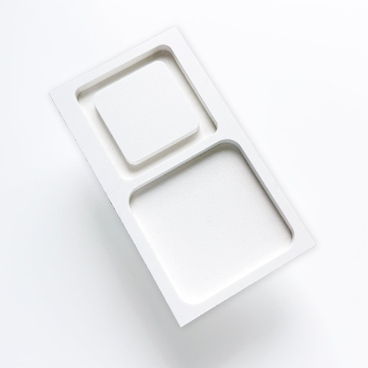 The Ink Stand White Square is751