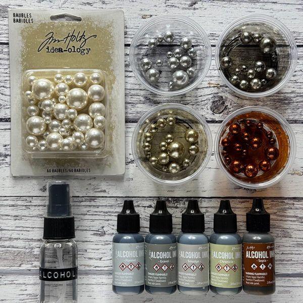 Tim Holtz Alcohol Ink Chronicle Ranger tal86048 Christmas Baubles | color-code:ALT04