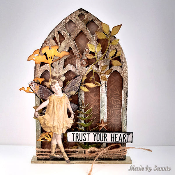 Tim Holtz Etcetera CATHEDRAL Thickboards ETC015 heart