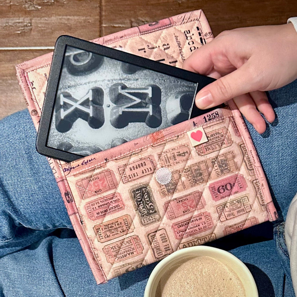 Tim Holtz Fabric By The Yard Pink Tickets pwth212 Eclectic Elements Palette Reader Cover in Use | color-code:ALT02